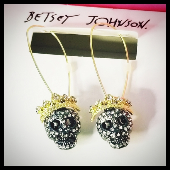 Betsey Johnson Dark Shadows Pave Skull Earrings - Picture 2 of 9
